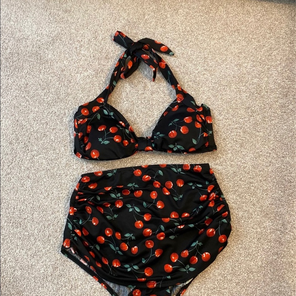 🍒 Modcloth Cherry Bikini 👙